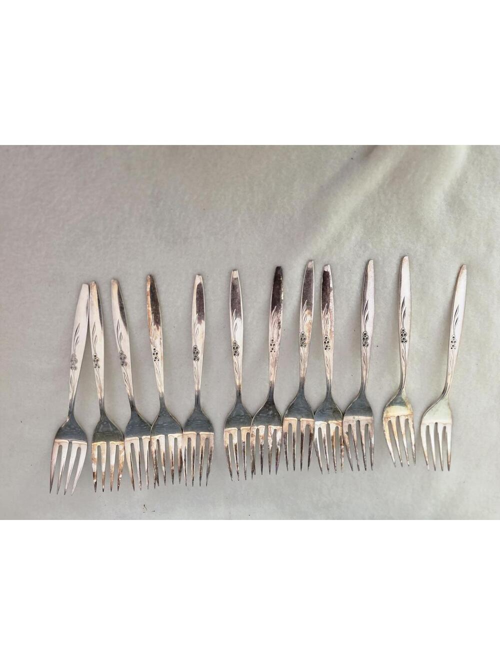 Oneida Gentle Rose Silverplate Dinner Forks Set of 4 7 3/8" Discontinued 1960